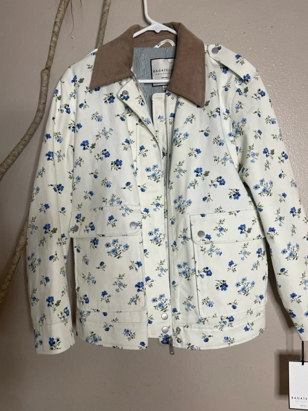 Bagatelle oversized Mixed Media Twill Floral Print Denim Jacket size small - Picture 10 of 15